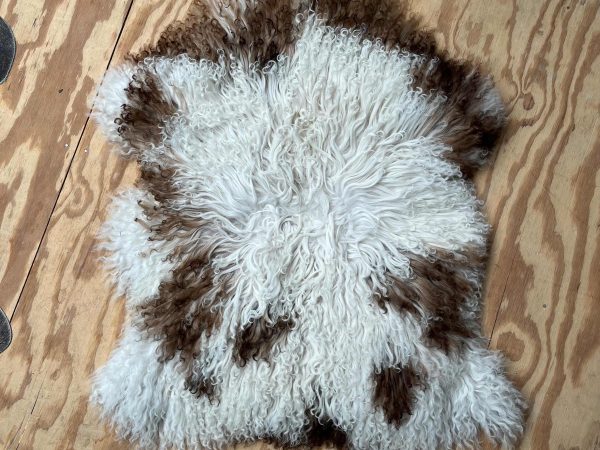 Schapenvacht wit/bruin - 06