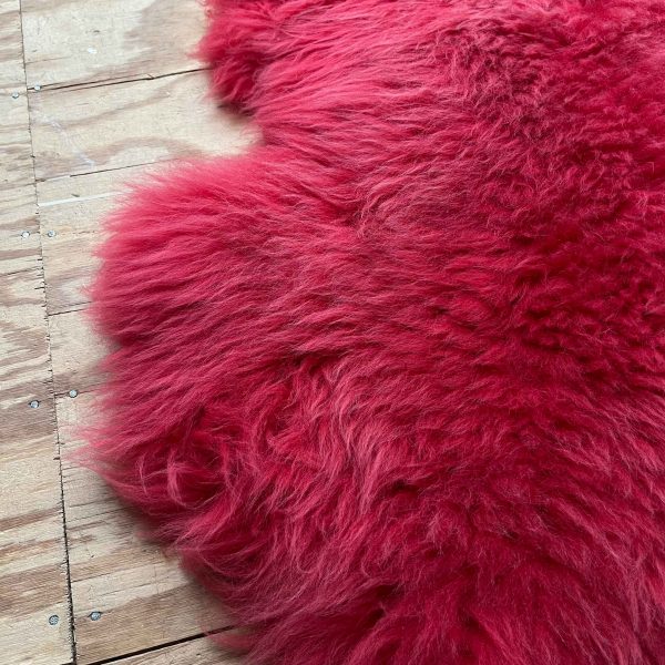Schapenvacht kort donkerroze/rood - 18 - Afbeelding 2