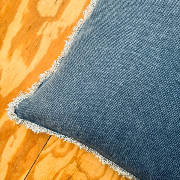 Kussen blauw franjes - Afbeelding 3